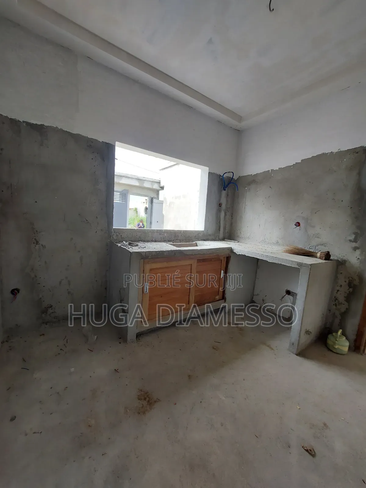 4chbre Villa dans Diamesso, Bingerville à Vendre