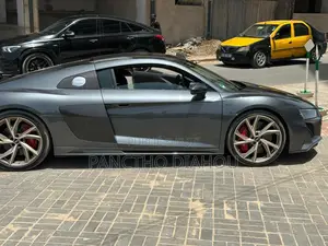New Audi R8 2024 Gris