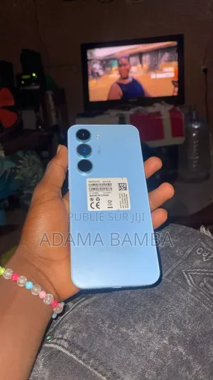 New Tecno Camon 40 Pro 256 GB Blue