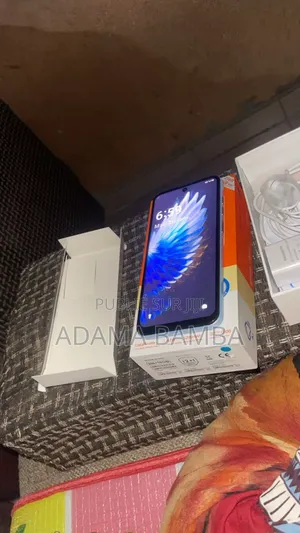 New Tecno Camon 40 Pro 256 GB Blue