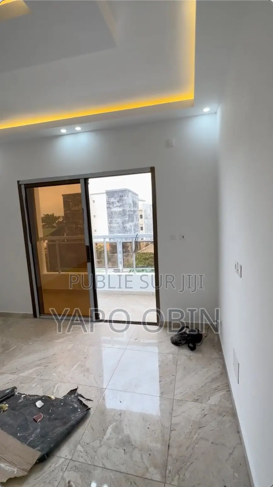 2chbre Appartement dans Cocody à Louer