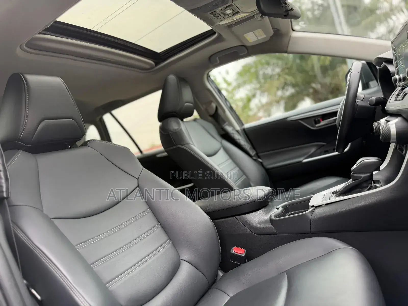 Toyota RAV4 XLE AWD 2020 Bleu