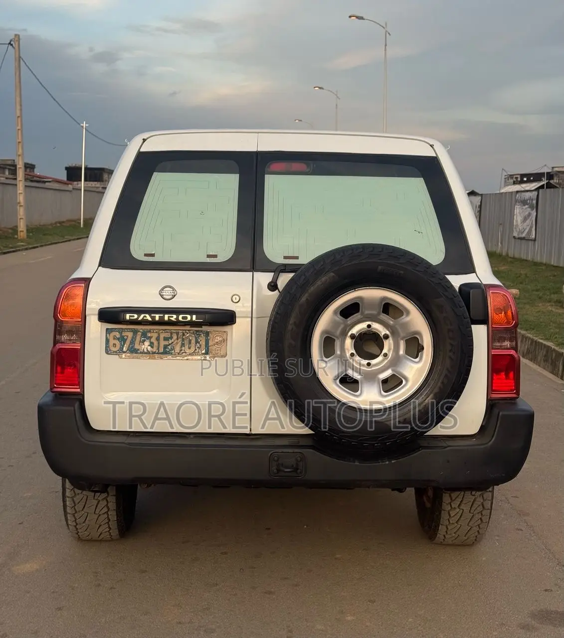 Nissan Patrol 4.5 2012 Blanc