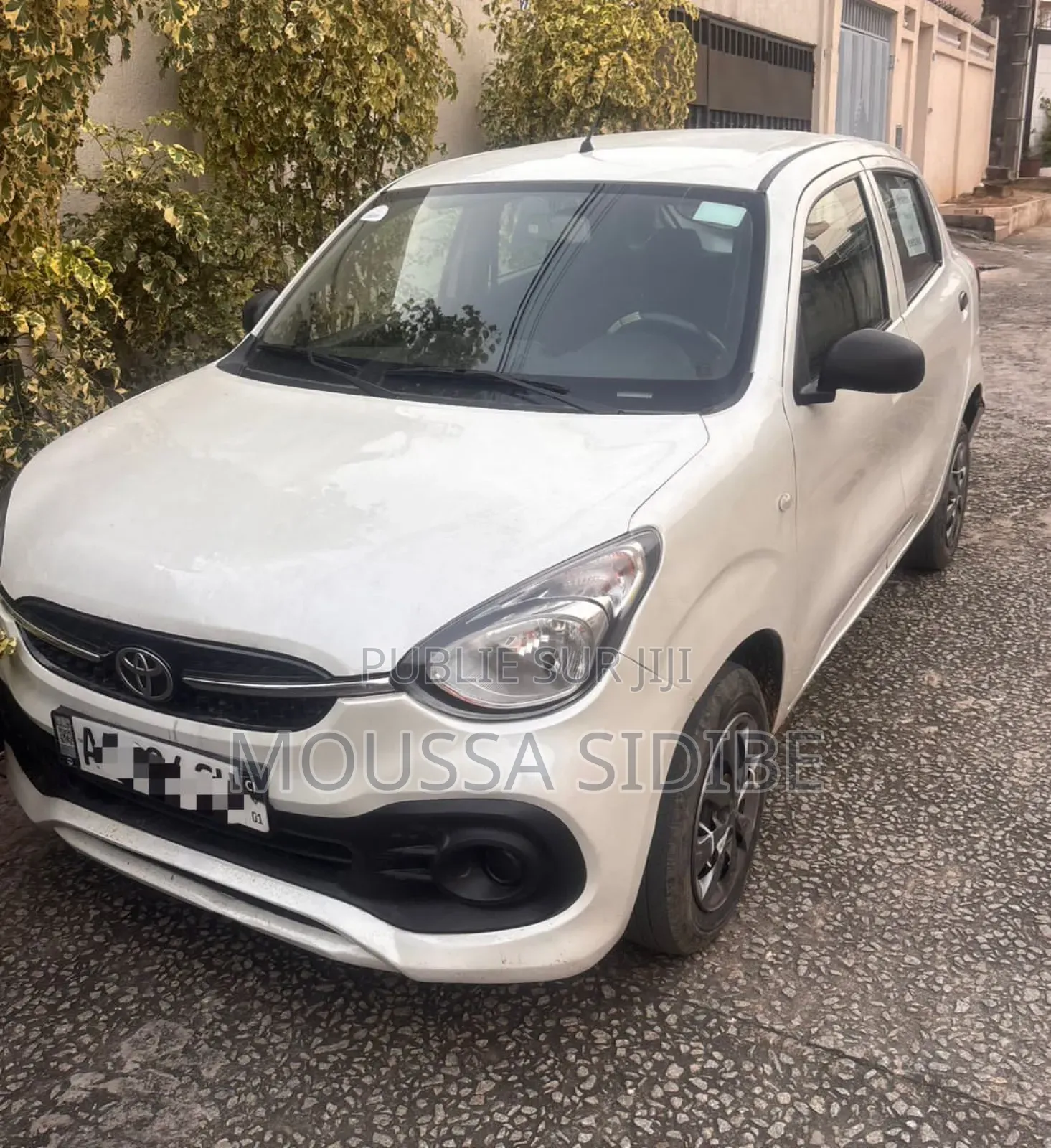 Toyota Vitz 1.0 FWD 5dr 2020 Blanc