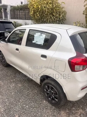 Toyota Vitz 1.0 FWD 5dr 2020 Blanc