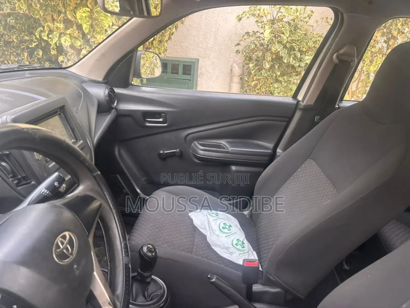 Toyota Vitz 1.0 FWD 5dr 2020 Blanc