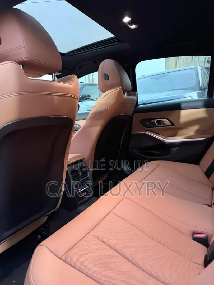 New BMW 330i 2025 Black