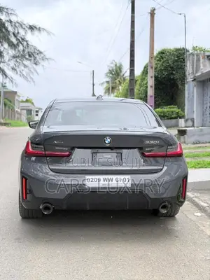 New BMW 330i 2025 Black