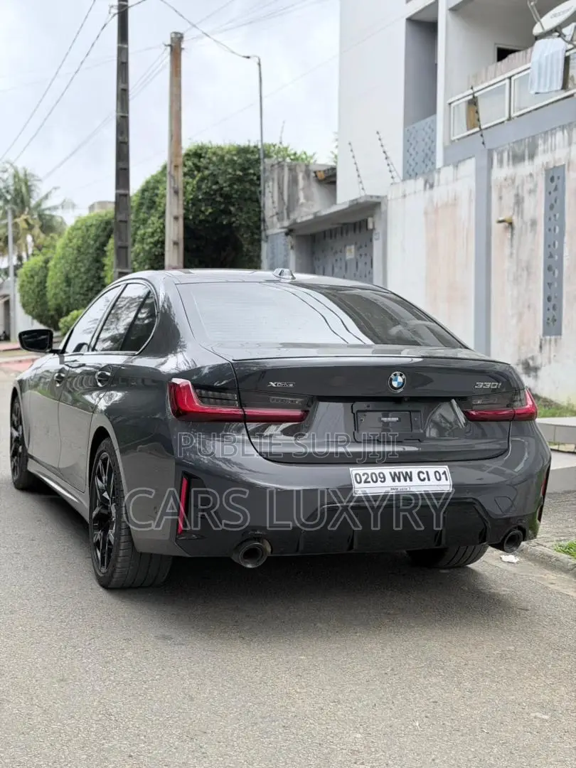 New BMW 330i 2025 Black