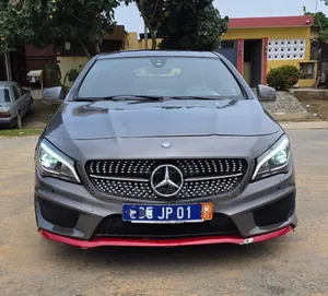 Mercedes-Benz CLA-Class 2016 Gris