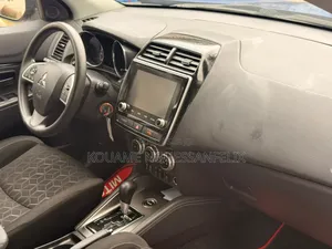 Mitsubishi RVR 2023 Blue