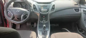 Hyundai Elantra 2016 Rouge