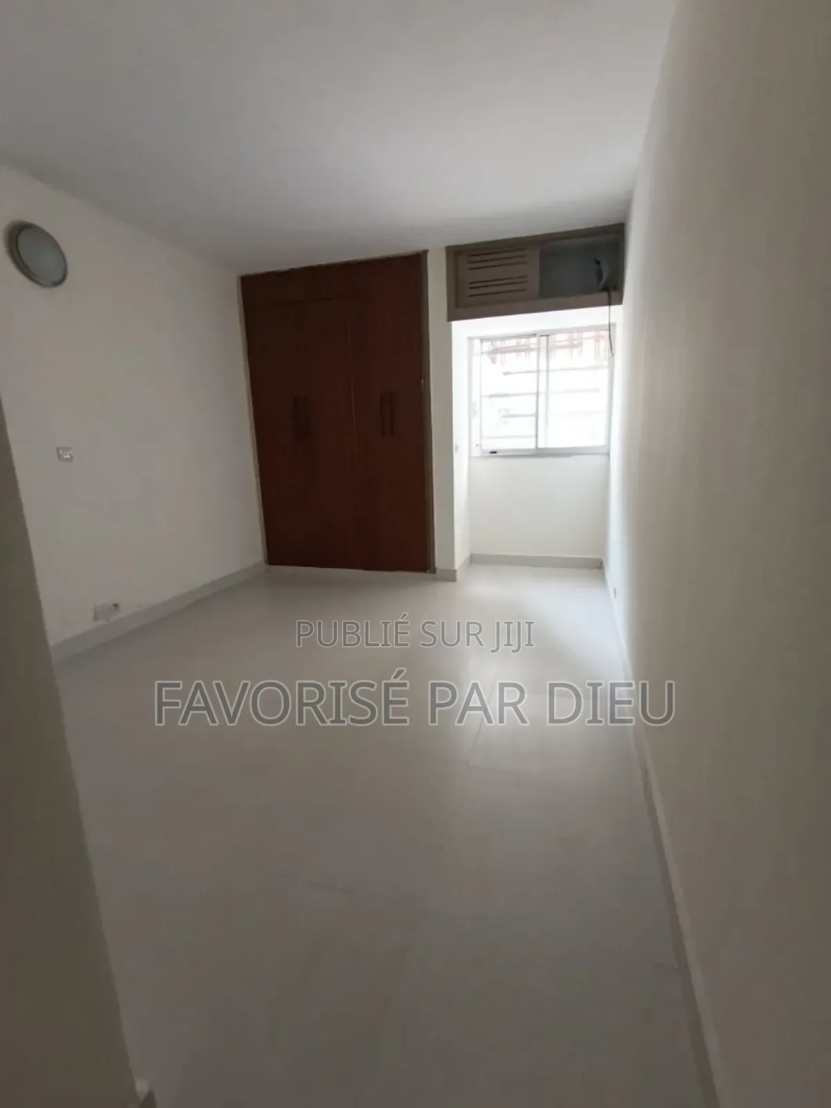 3chbre Appartement dans Cocody à Louer