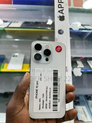 New Apple iPhone 15 Pro 128 GB Blanc