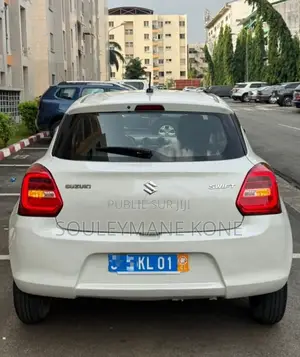 Suzuki Swift 2021 Blanc