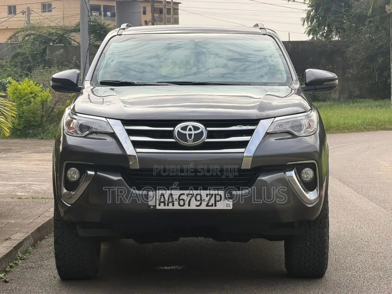 Toyota Fortuner 2023 Gris