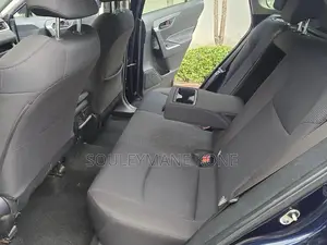 Toyota RAV4 2022 Blue