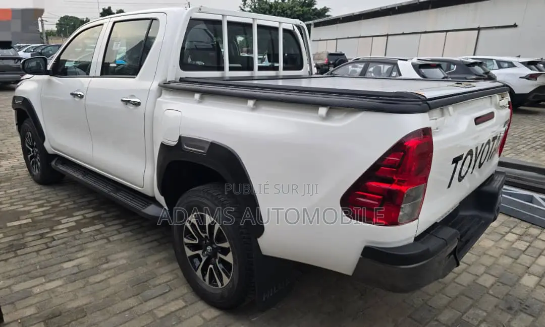 Toyota Hilux 2025 Blanc
