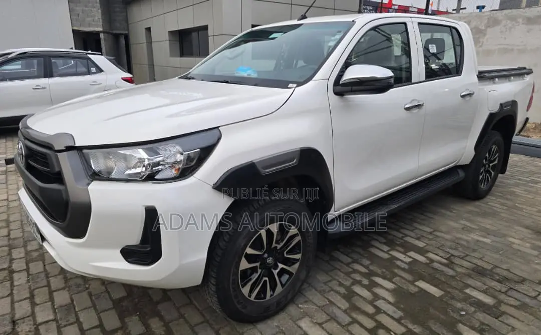 Toyota Hilux 2025 Blanc