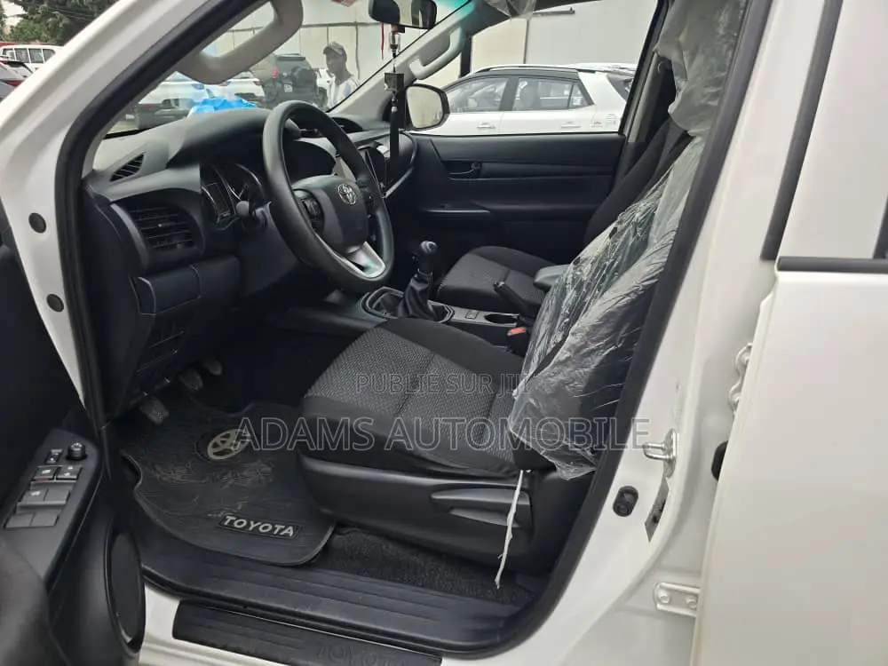 Toyota Hilux 2025 Blanc