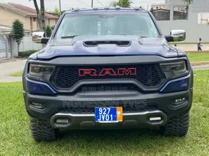 Dodge RAM 2015 Blue
