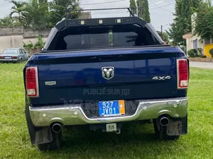 Dodge RAM 2015 Blue