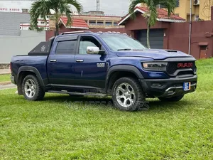 Dodge RAM 2015 Blue