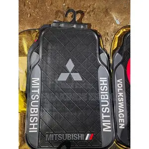 Tapis De Sol Pour Voiture Avec Logo Disponible Pour Tout Marque