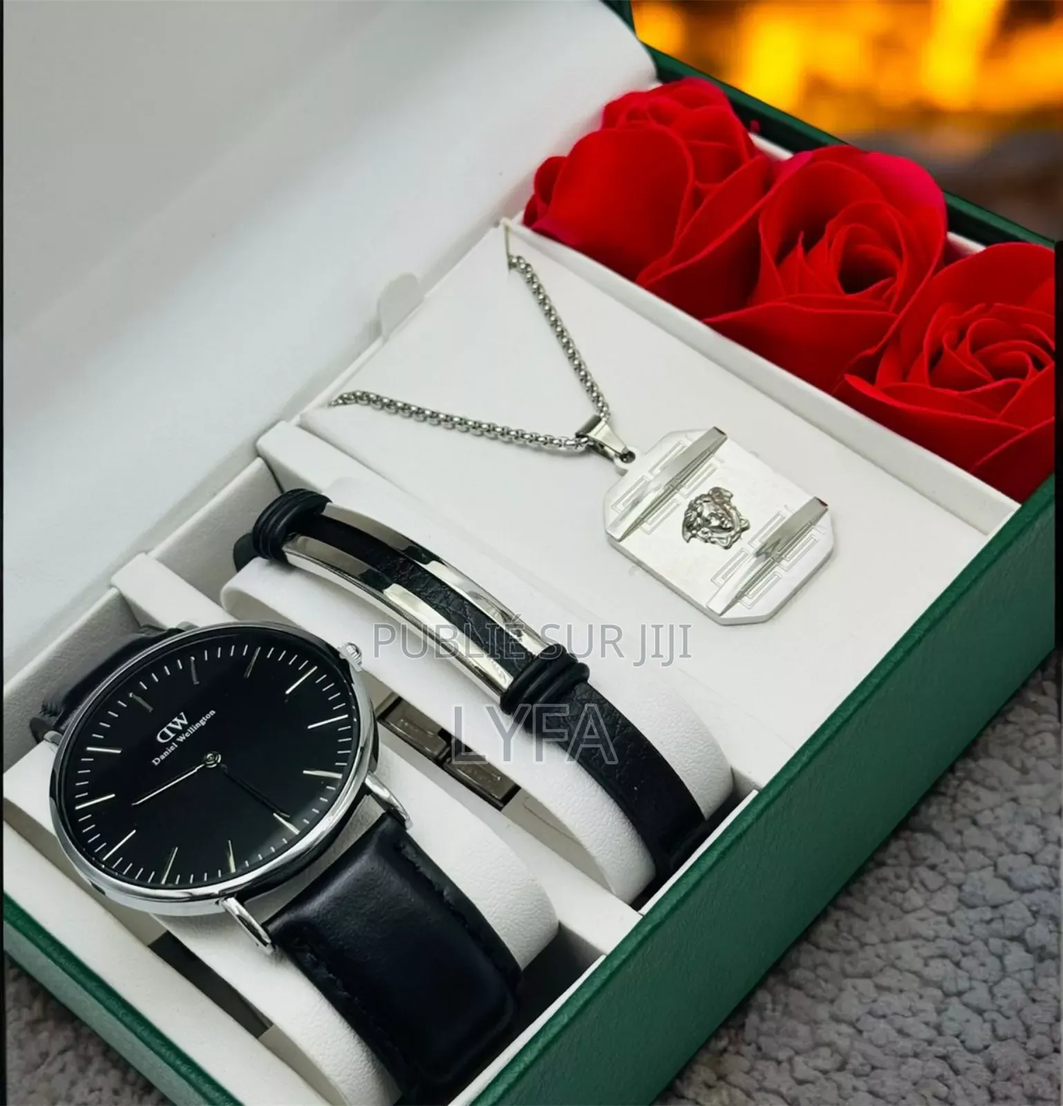 Montre Complet Homme