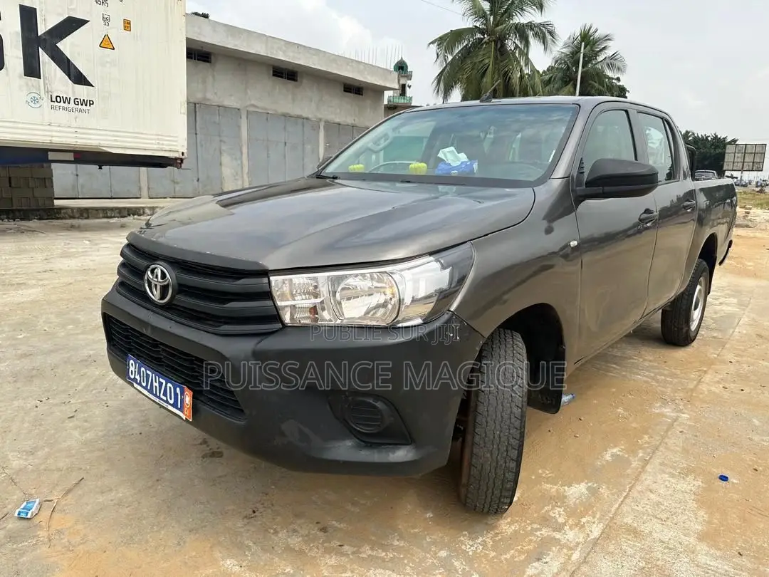 Toyota Hilux 2018 Gris
