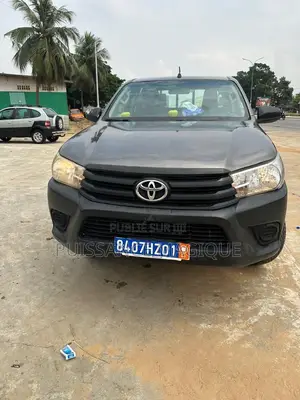 Toyota Hilux 2018 Gris