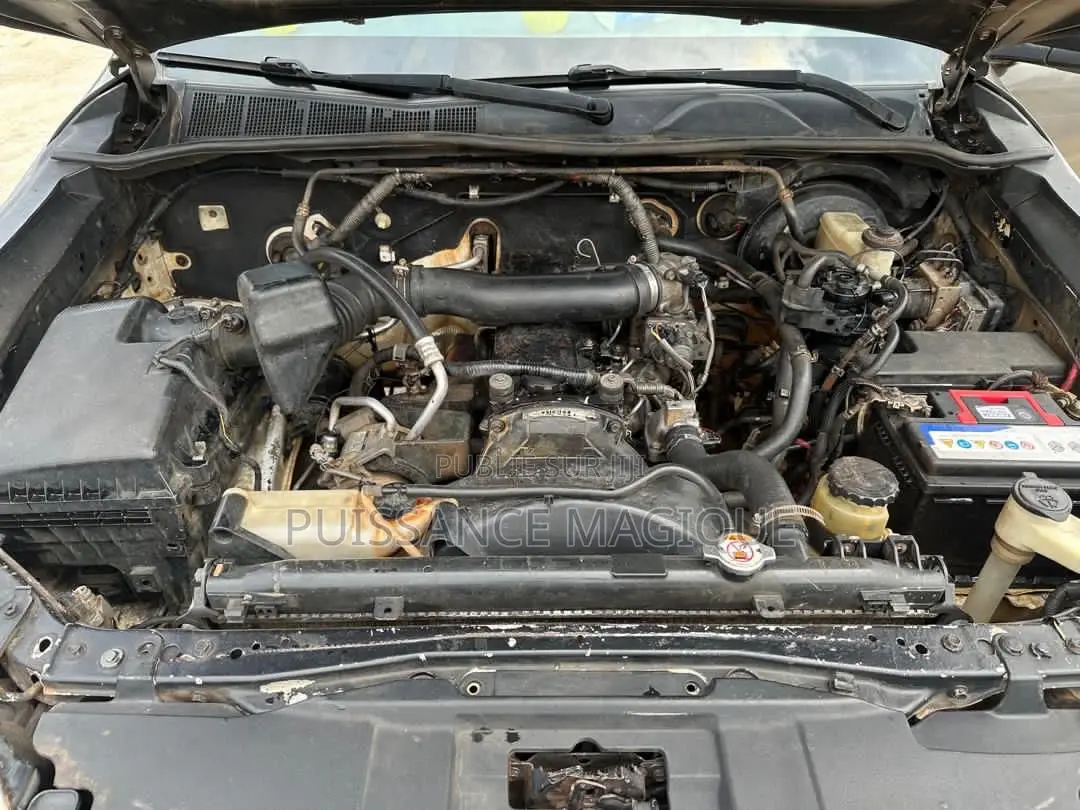 Toyota Hilux 2018 Gris