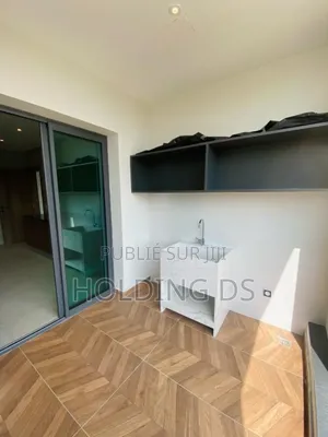 Furnished 2chbre Appartement dans Location Immobilière, Cocody à Vendre