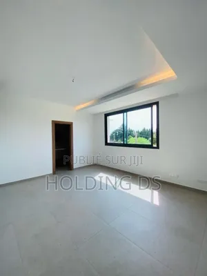 Furnished 2chbre Appartement dans Location Immobilière, Cocody à Vendre