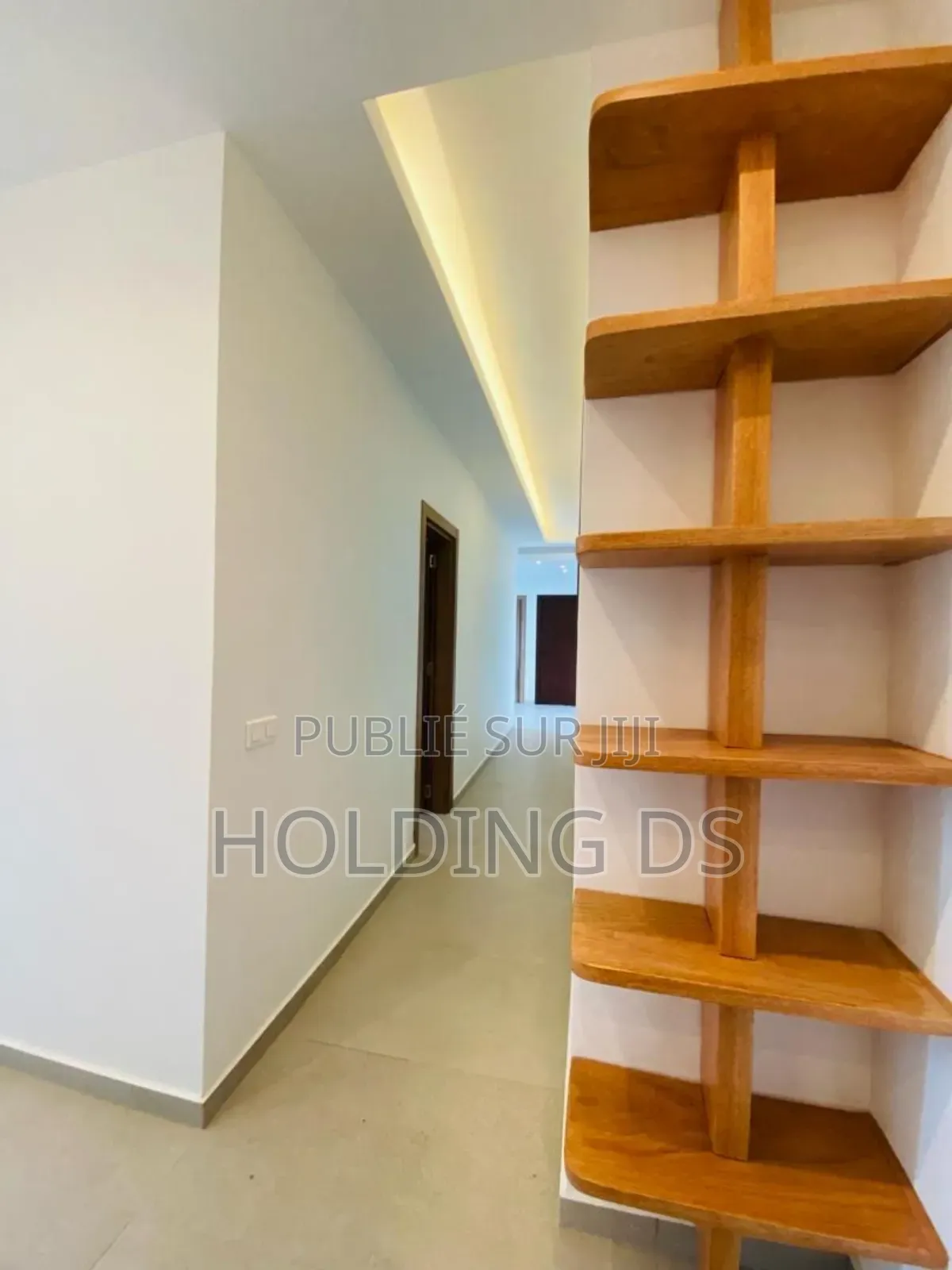 Furnished 2chbre Appartement dans Location Immobilière, Cocody à Vendre