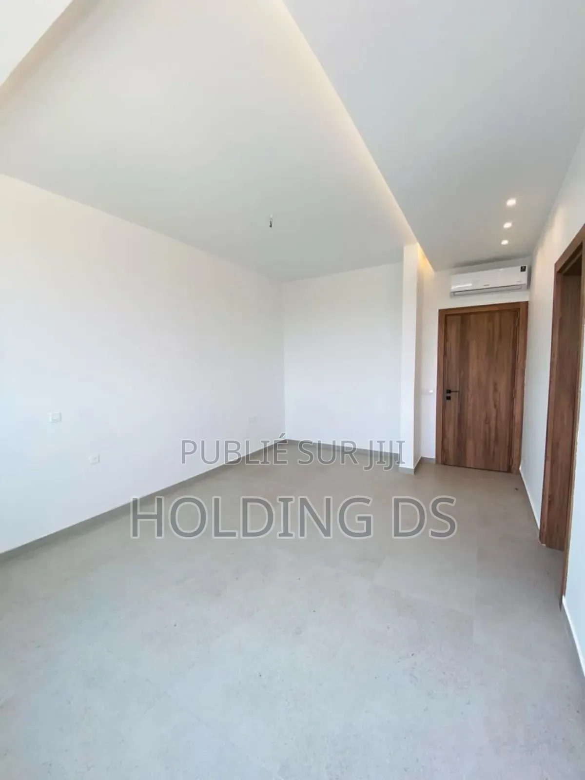 Furnished 2chbre Appartement dans Location Immobilière, Cocody à Vendre