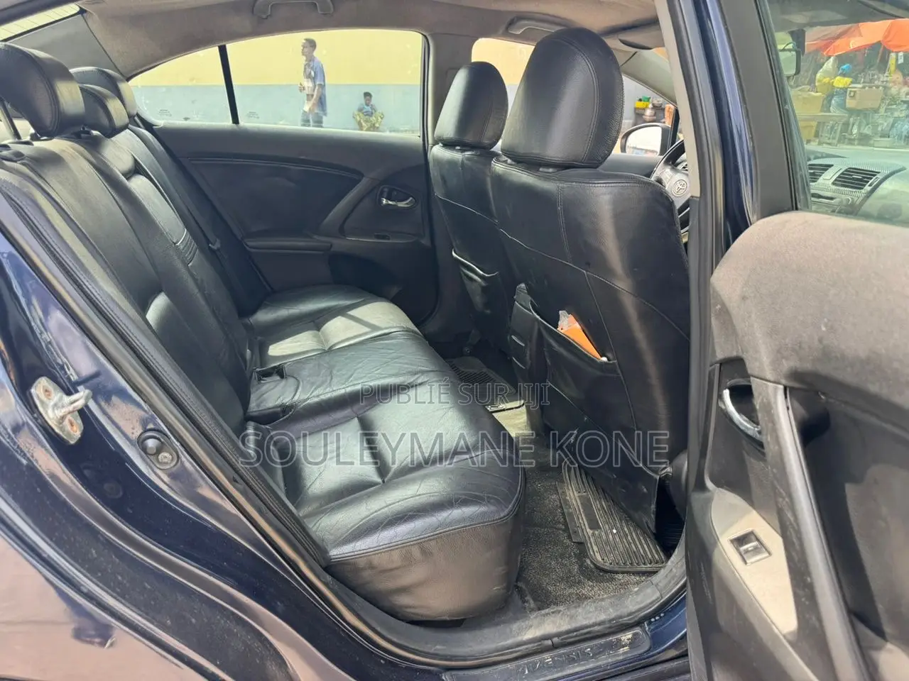 Toyota Avensis 2010 Black