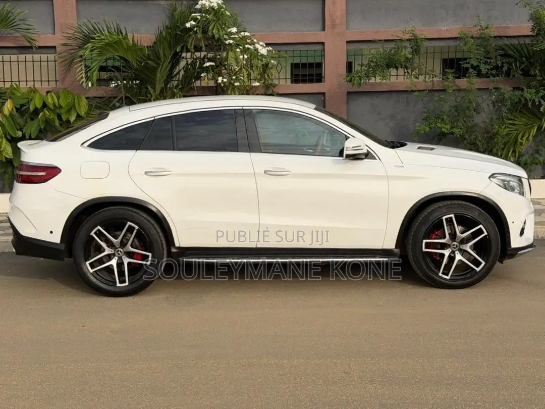 Mercedes-Benz GLE-Class 2018 Blanc