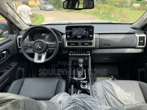 Mitsubishi L200 2025 Black