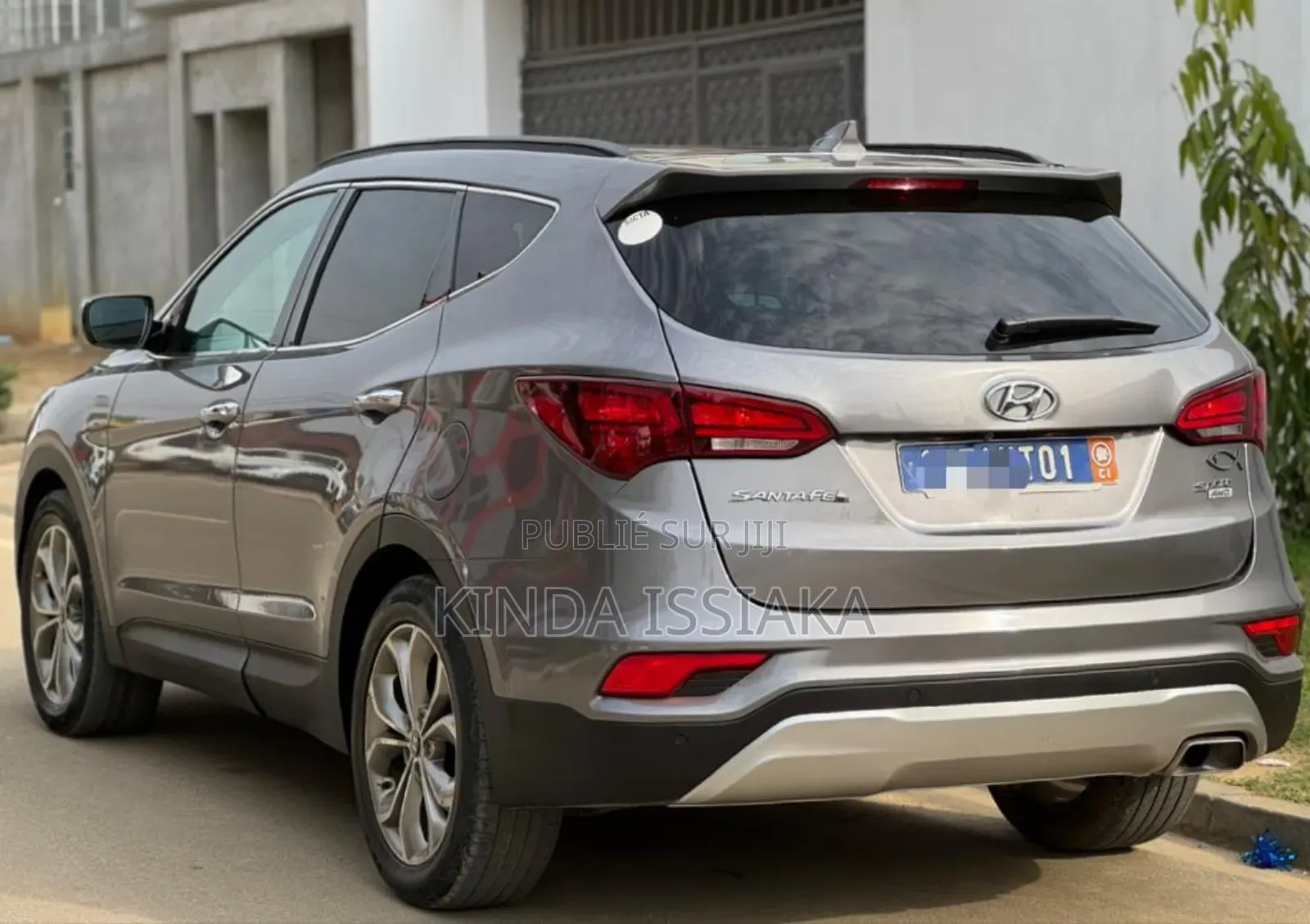 Hyundai Santa Fe SE AWD 2018 Gris