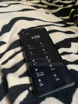 Infinix Hot 40i 256 GB Doré