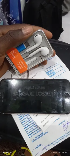 Apple iPhone 7 128 GB Gris