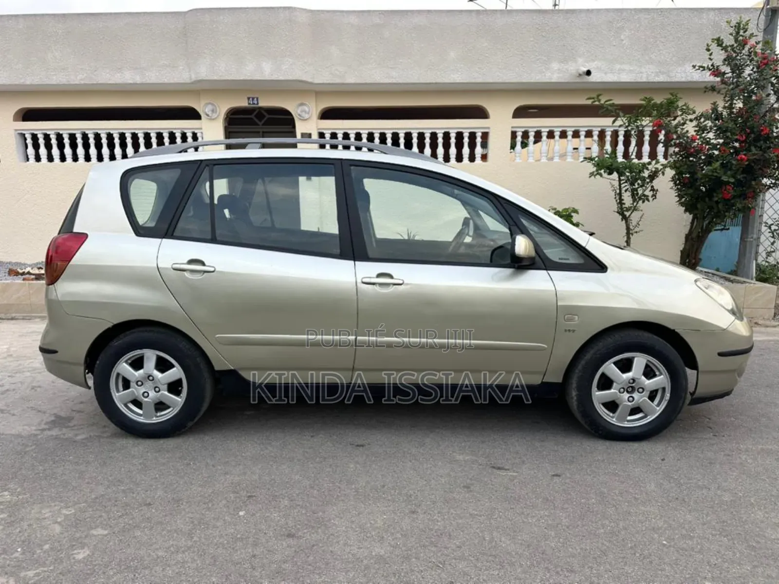 Toyota Corolla Verso 1.8 2003 Gris