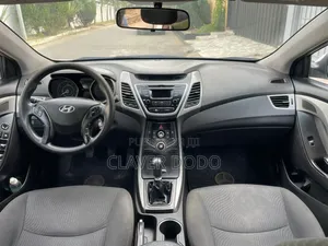 Hyundai Elantra 2014 Gris