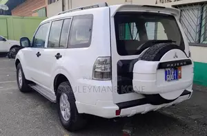 Mitsubishi Pajero 2008 Blanc