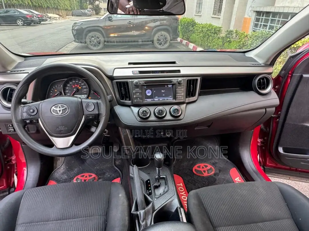Toyota RAV4 2017 Rouge