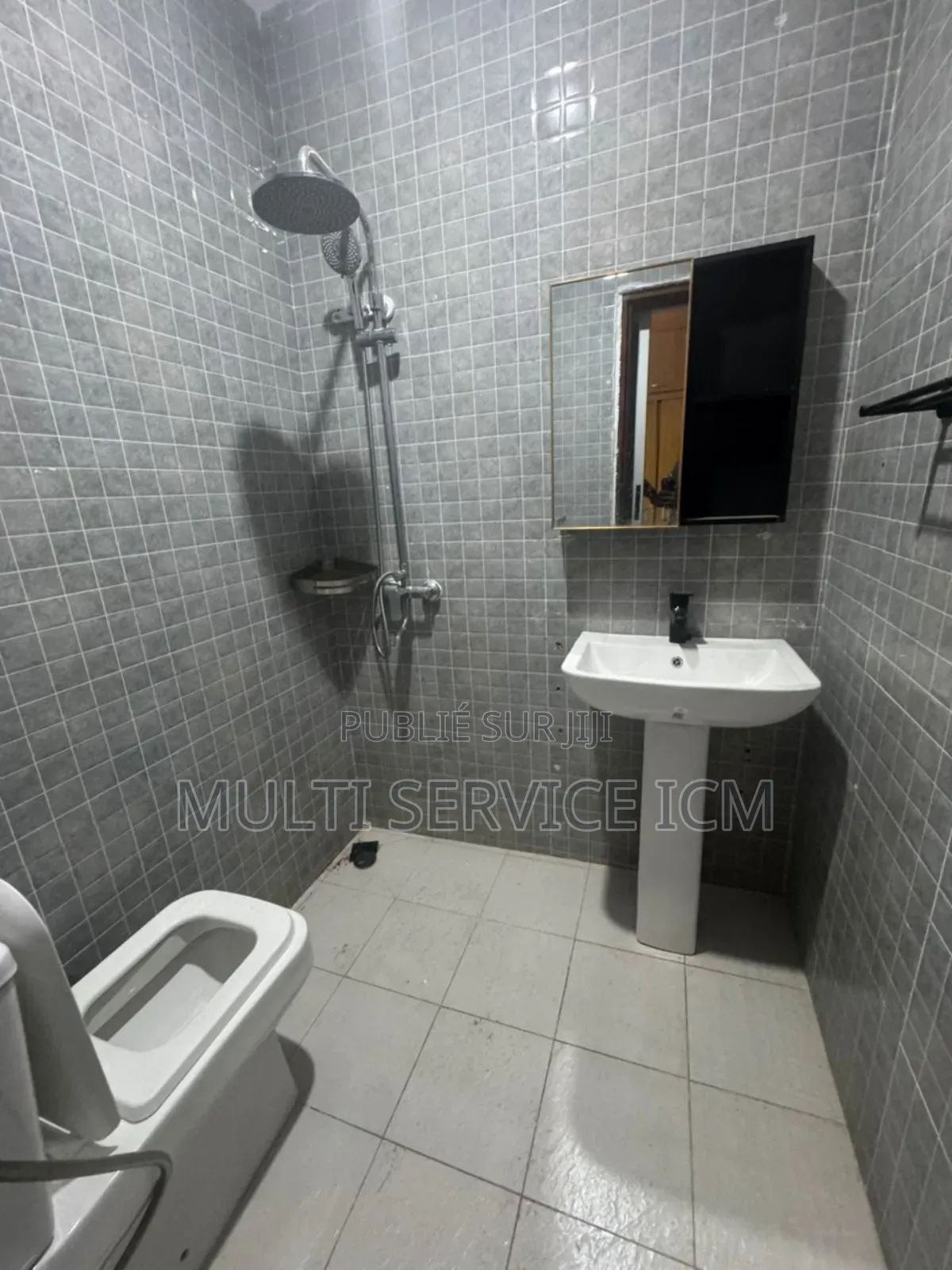 Furnished 6chbre Duplex dans Ismaël Coulibaly, Cocody à Vendre