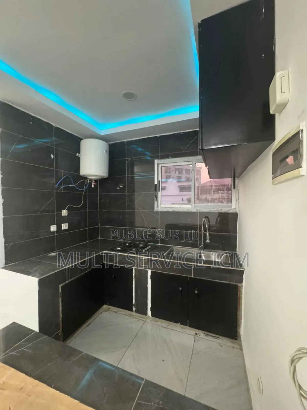 Furnished 6chbre Duplex dans Ismaël Coulibaly, Cocody à Vendre