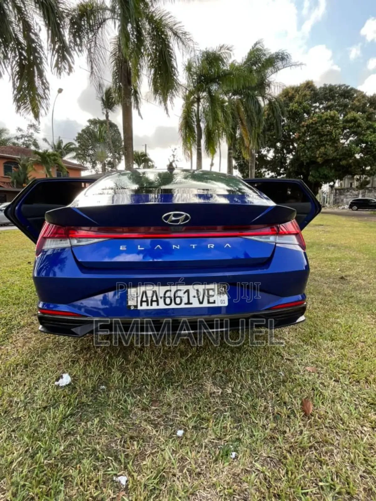 Hyundai Elantra Limited 2022 Blue