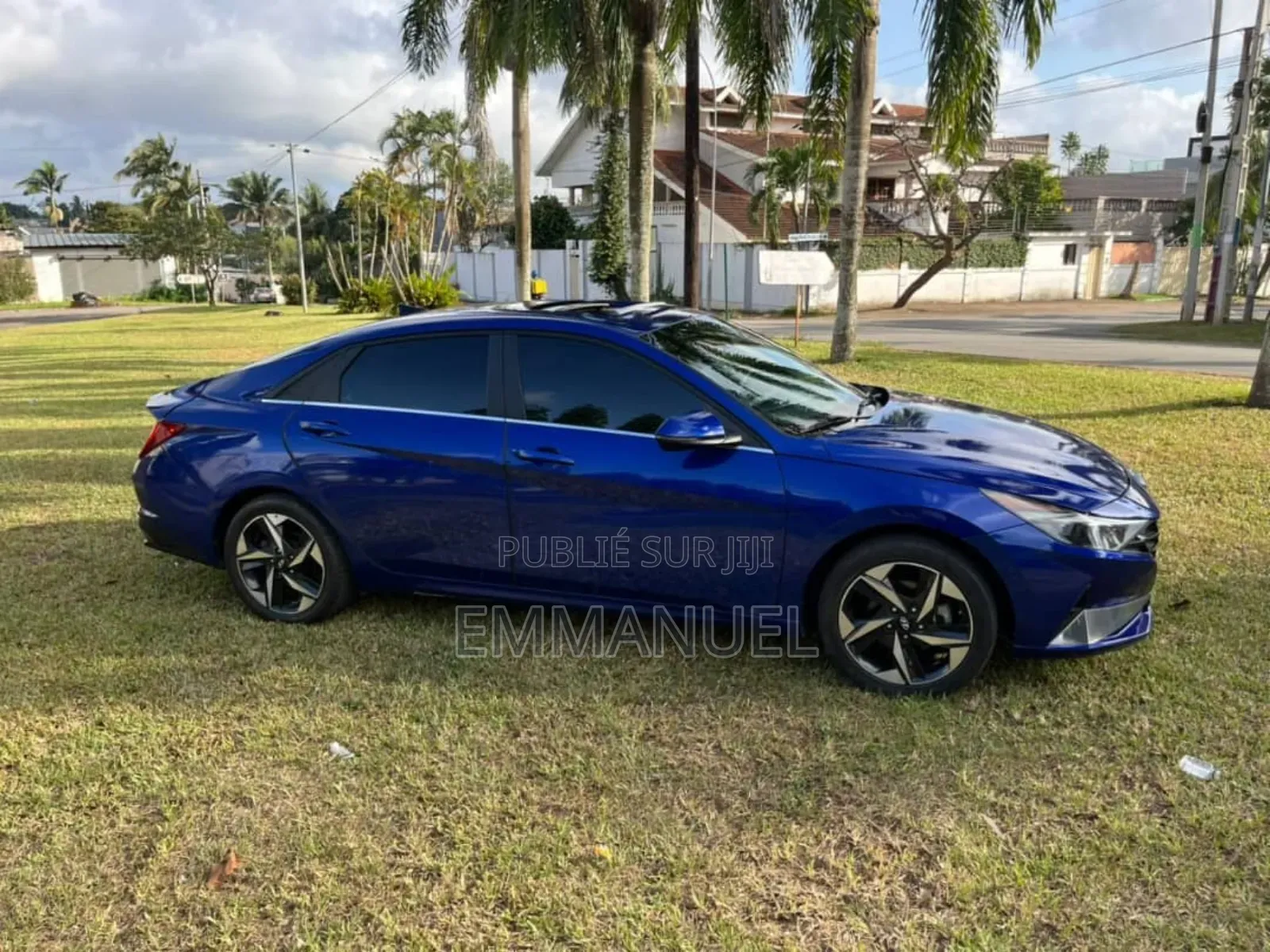 Hyundai Elantra Limited 2022 Blue